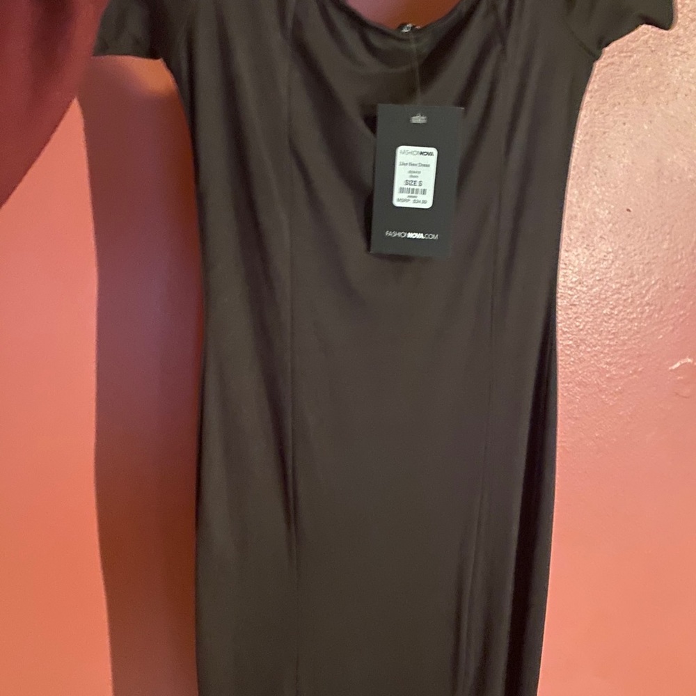 Dress - Picture 3 of 4